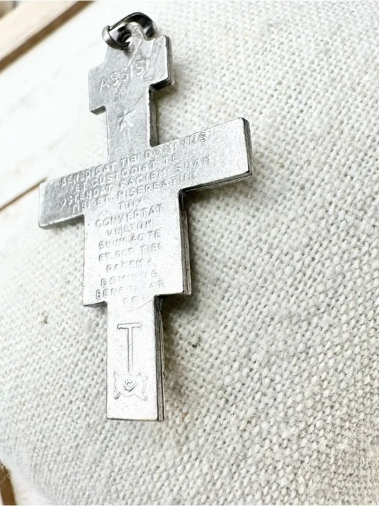 Vintage San Damiano Cross Blessings of St. Francis of Assisi Silver Toned - Picture 3 of 11